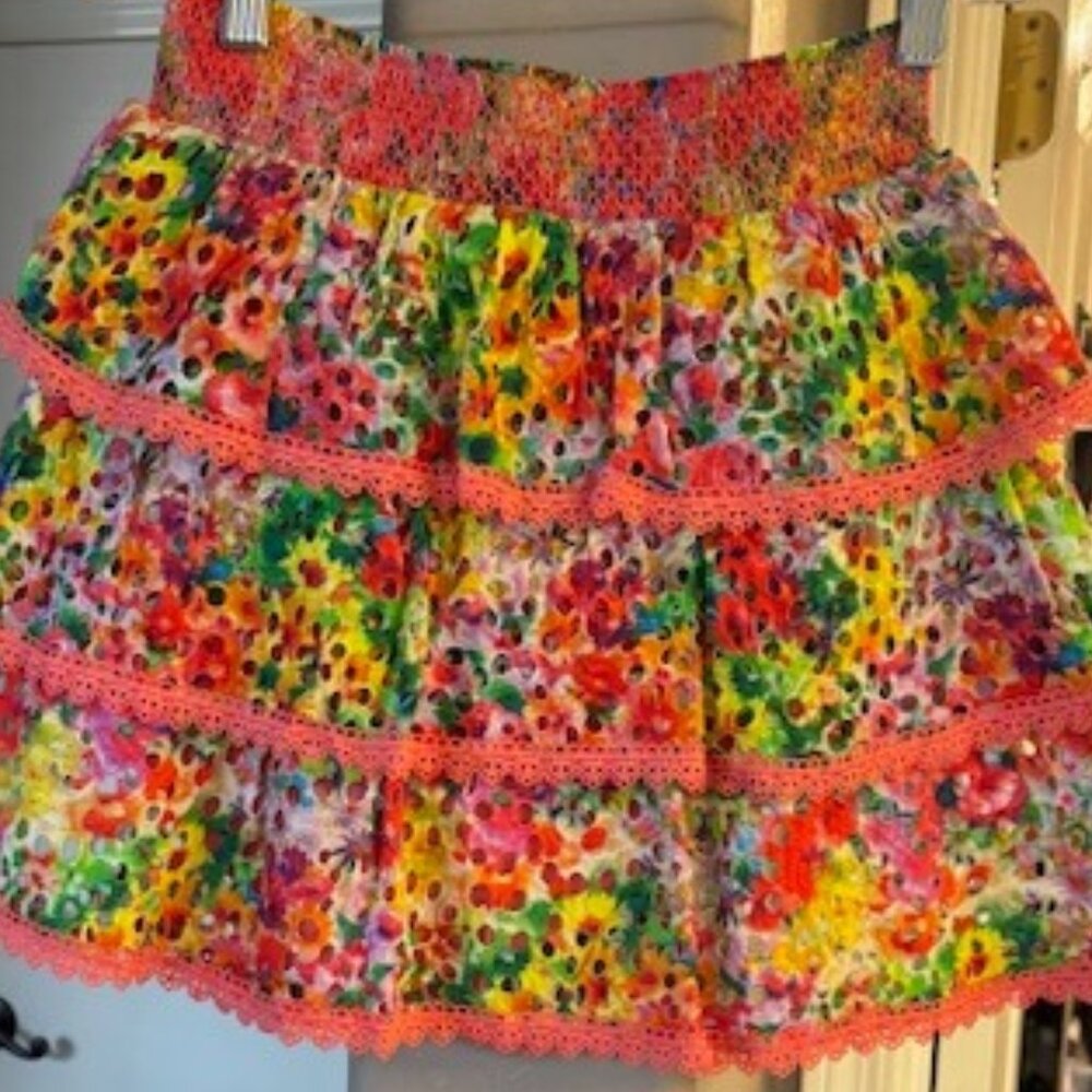 Alice & Olivia Jia Garden Floral Ruffle Smocked Mini Skirt, Size 0,